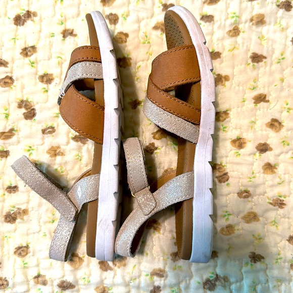 Girls Sperry Sandals size 2M - Picture 4 of 8